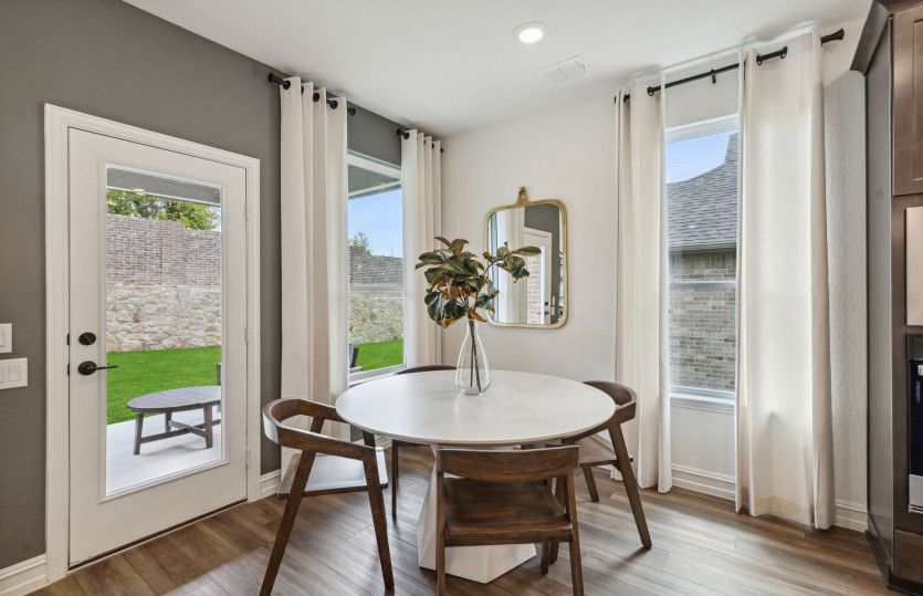 Dining area off kitchen