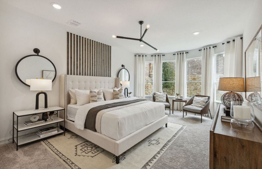 Owner's suite with optional bay window