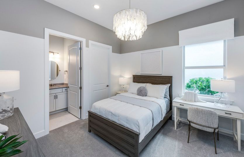 Secondary bedroom