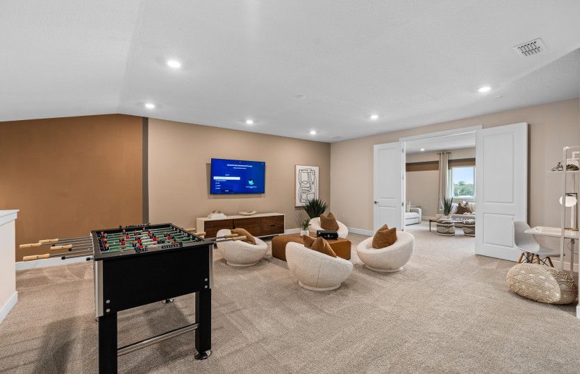 Spacious Loft Area