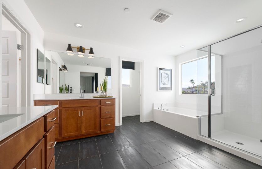 Owner's Bathroom (Model at Highland Grove)