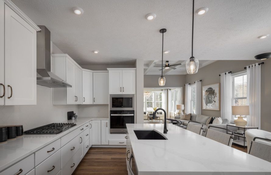 Large Central Kitchen Island