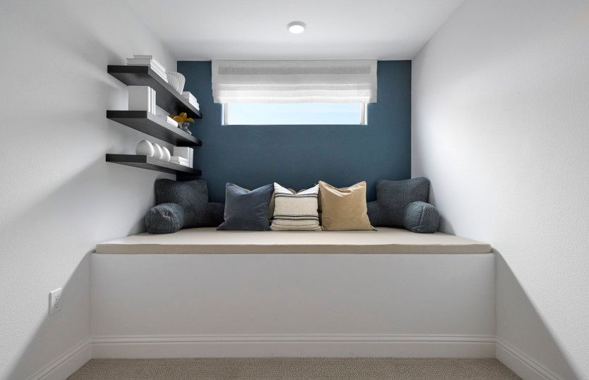 Mezzanine nook