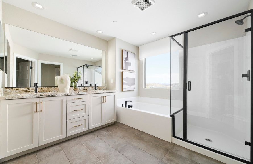 Brinnon Model Owner's Bathroom