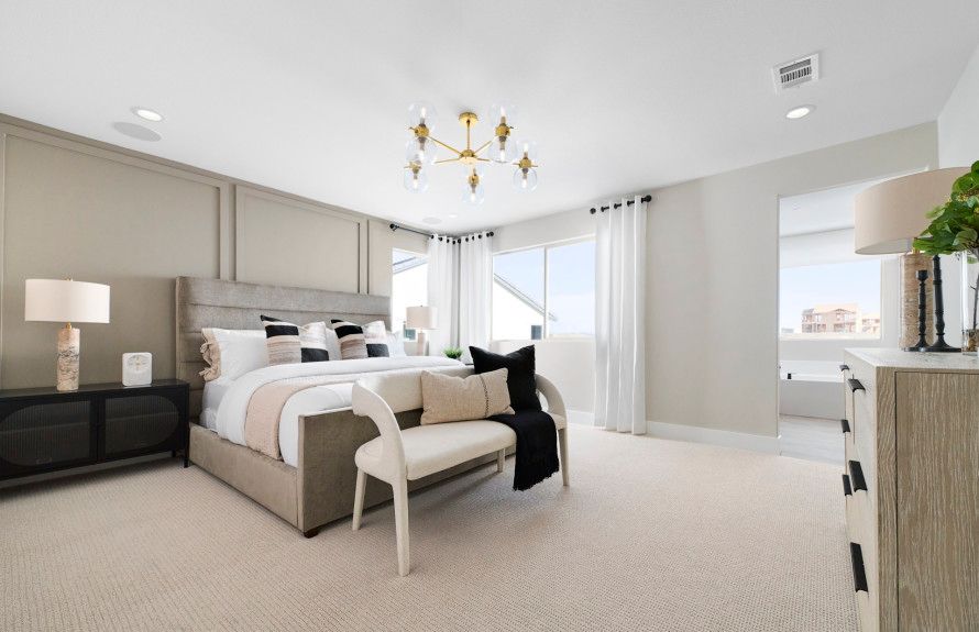 Brinnon Model Owner's Suite