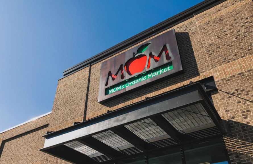 Walk to Mom's Organic Market