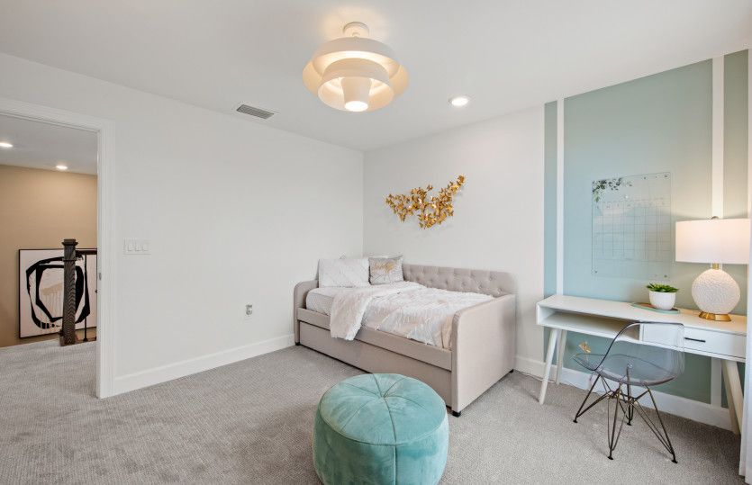 Fifth bedroom