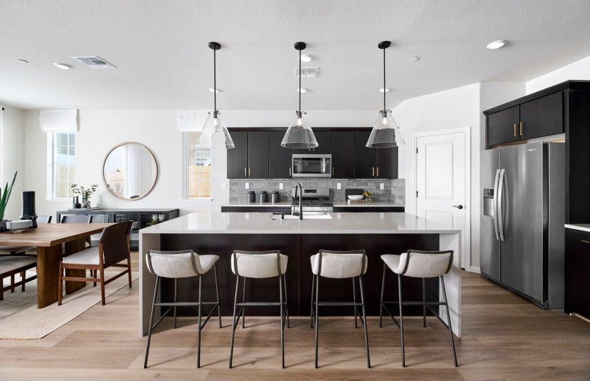 Kitchen with spacious eat-in island