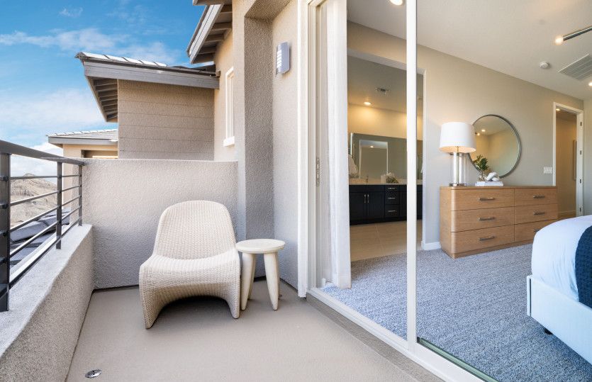Branton - Balcony