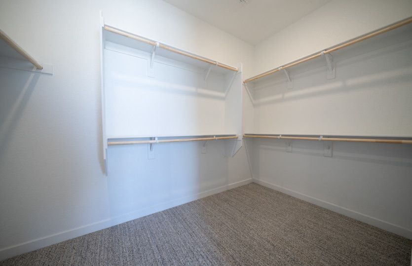 Branton - Closet