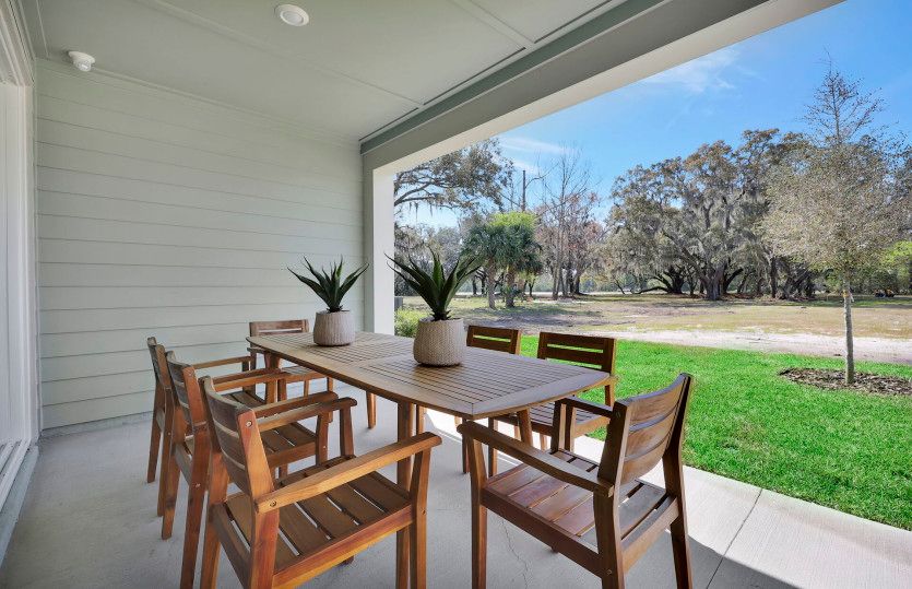 Easley | Covered Lanai