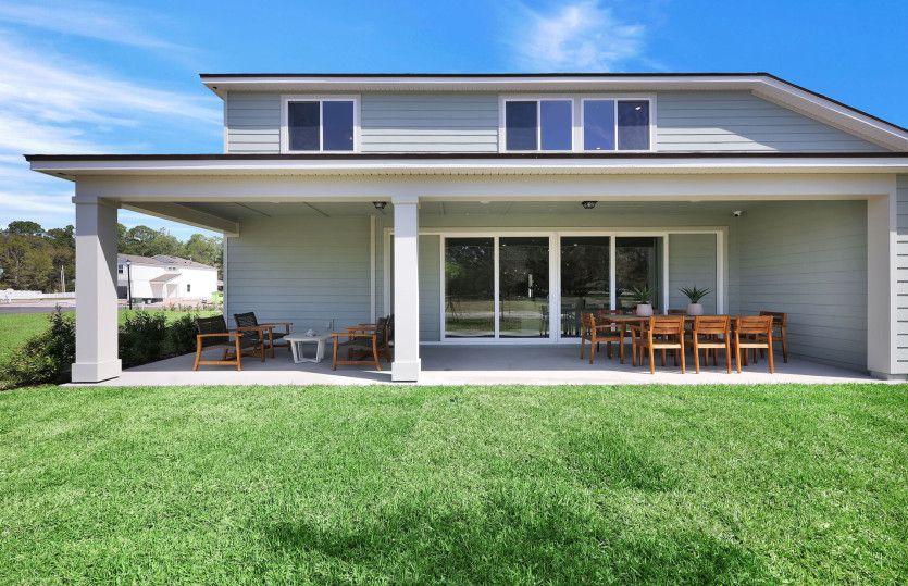 Easley Grand | Covered Lanai