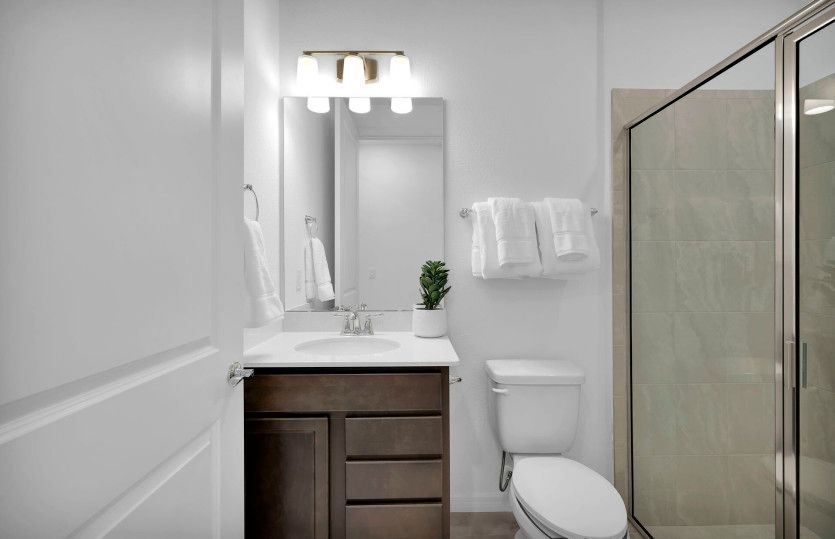 Trailside Select | Guest Bathroom