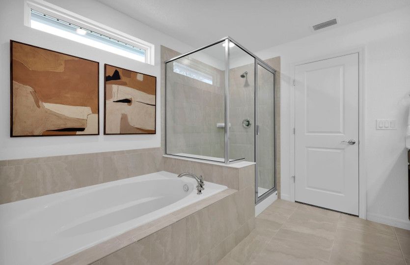 Trailside Select | Owner's Bathroom