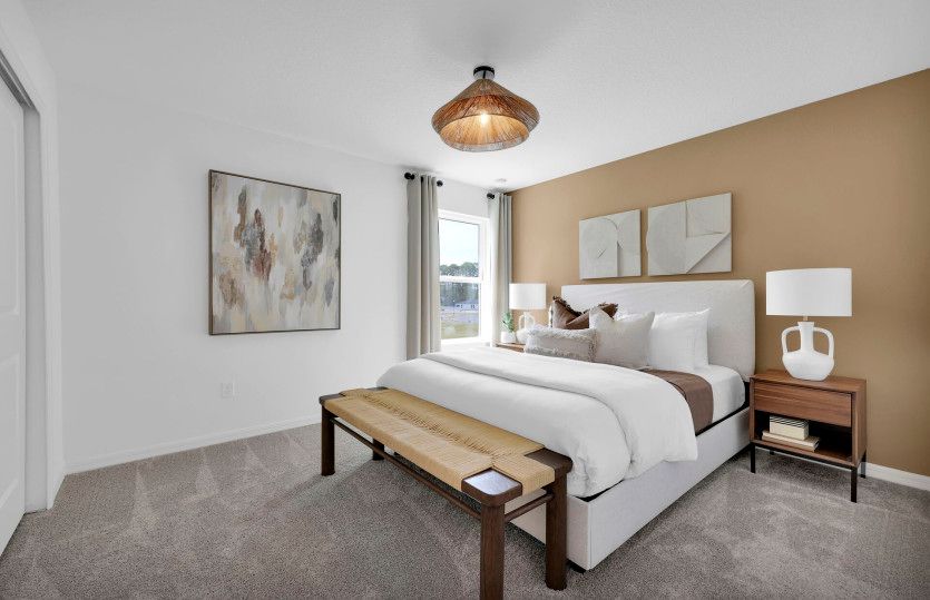 Trailside Select | Secondary Bedroom
