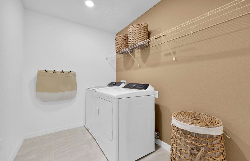 Trailside Select | Laundry Room