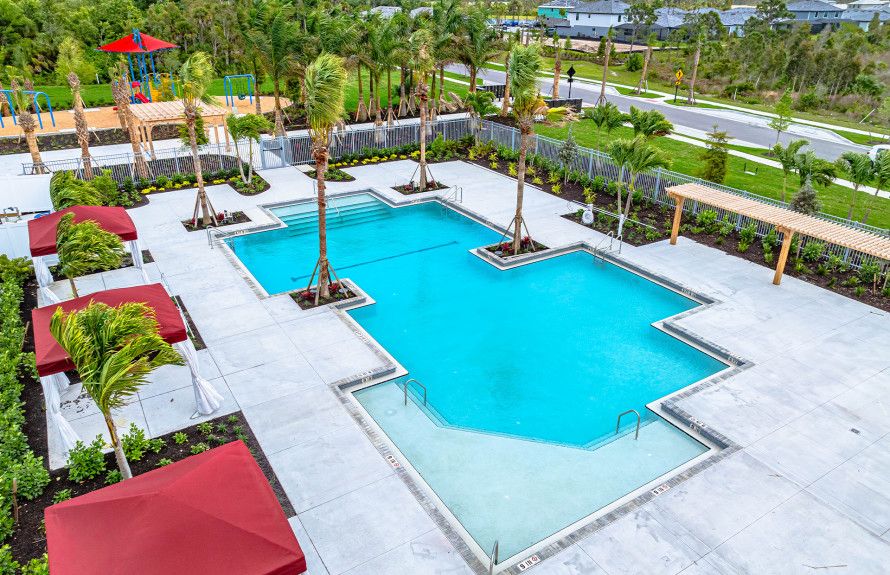 Resort Pool & Cabanas