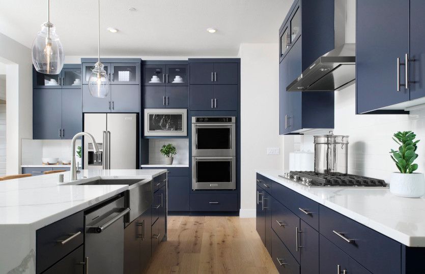 Luxurious kitchen with large center island