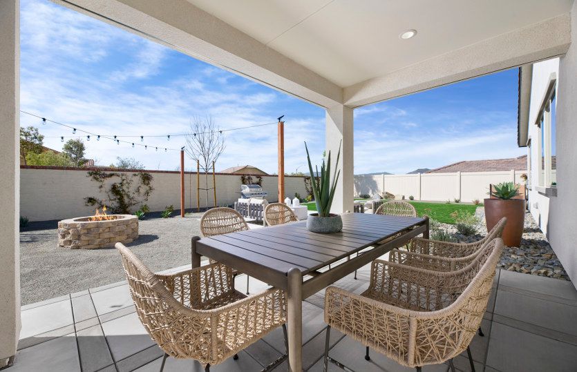 Exeter Model Covered Patio