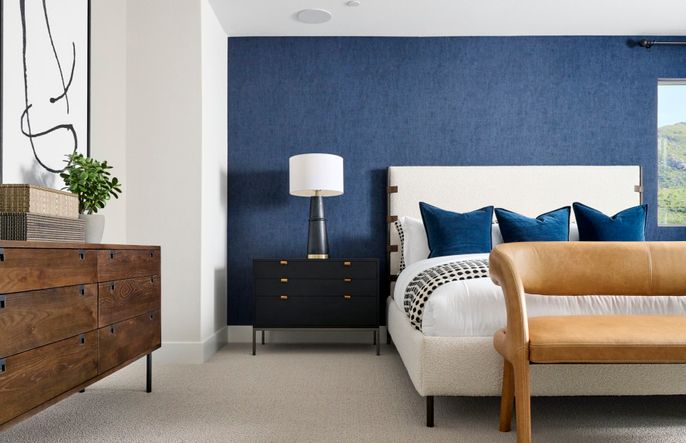 Pinewood Model Owner's Suite