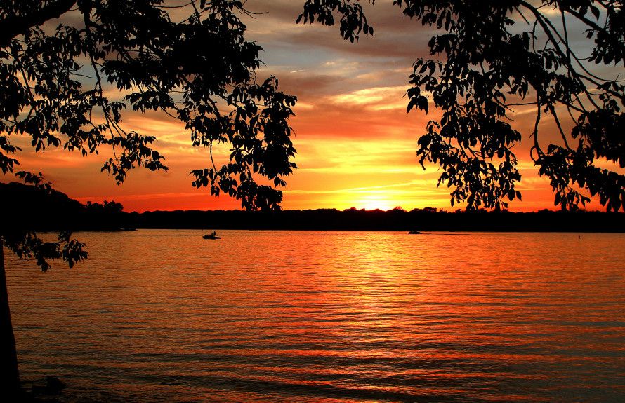 Minutes from Old Hickory Lake