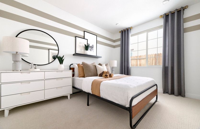 Secondary bedroom with large windows