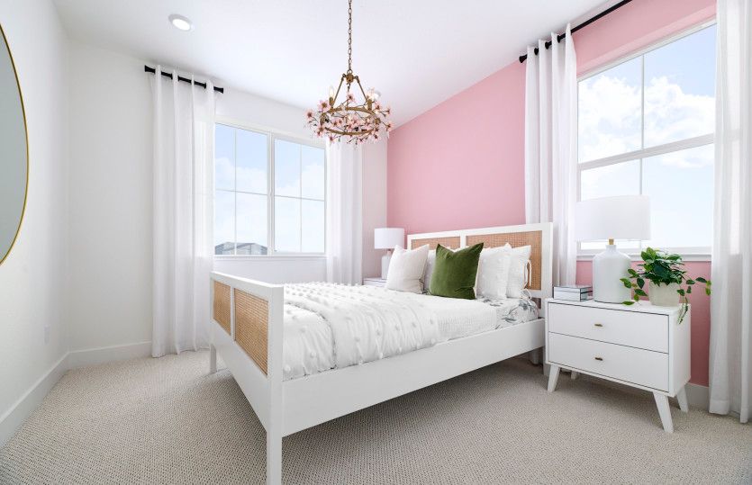Secondary bedroom with large windows
