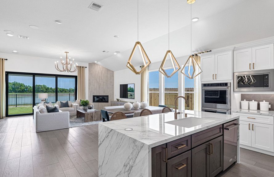 Large Kitchen Islands