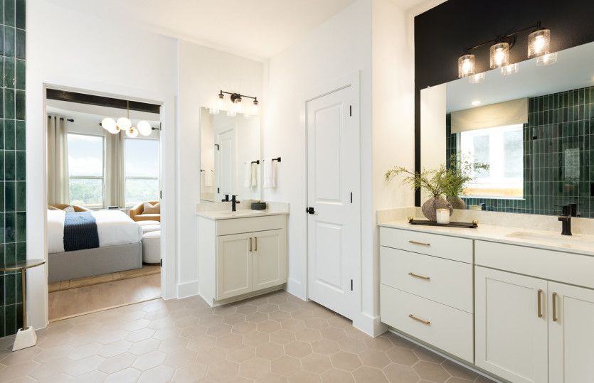 Owner's Bathroom