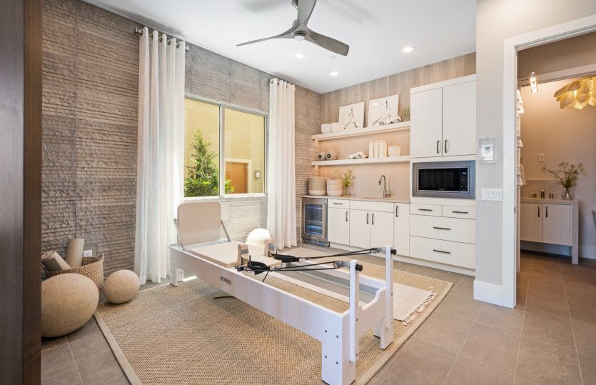 Guest Suite with Wet Bar