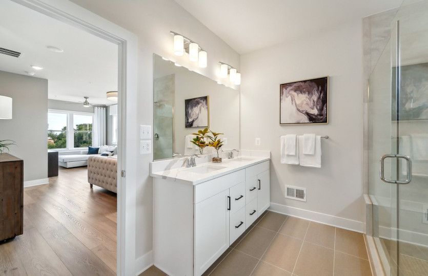 Owner's Bath with Dual Sinks