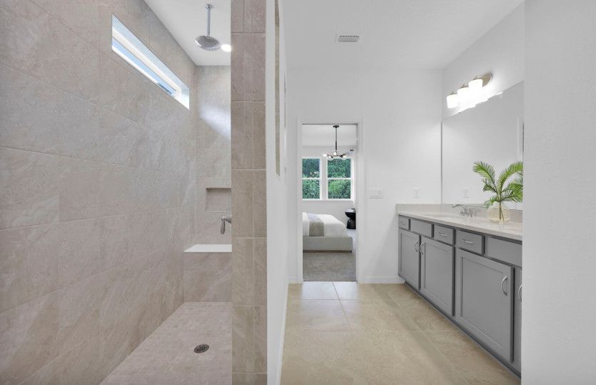 Medina | Owner's Bathroom