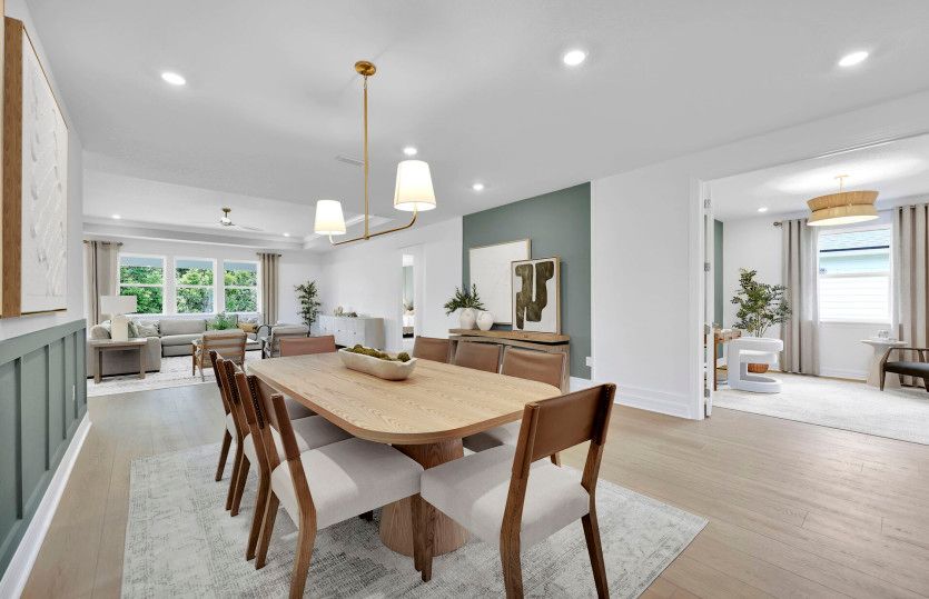 Easley | Dining Area