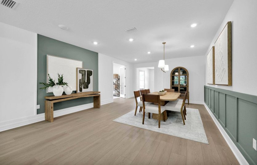 Easley | Dining Area
