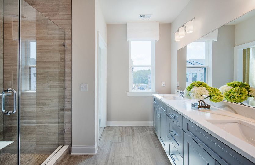 Private owner's bath