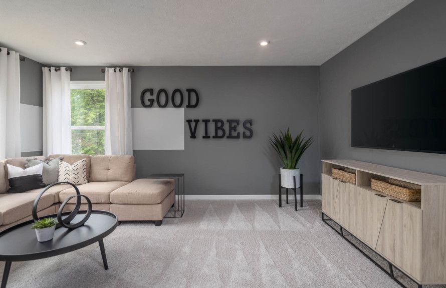 Upstairs Loft Perfect for Guests or Kids