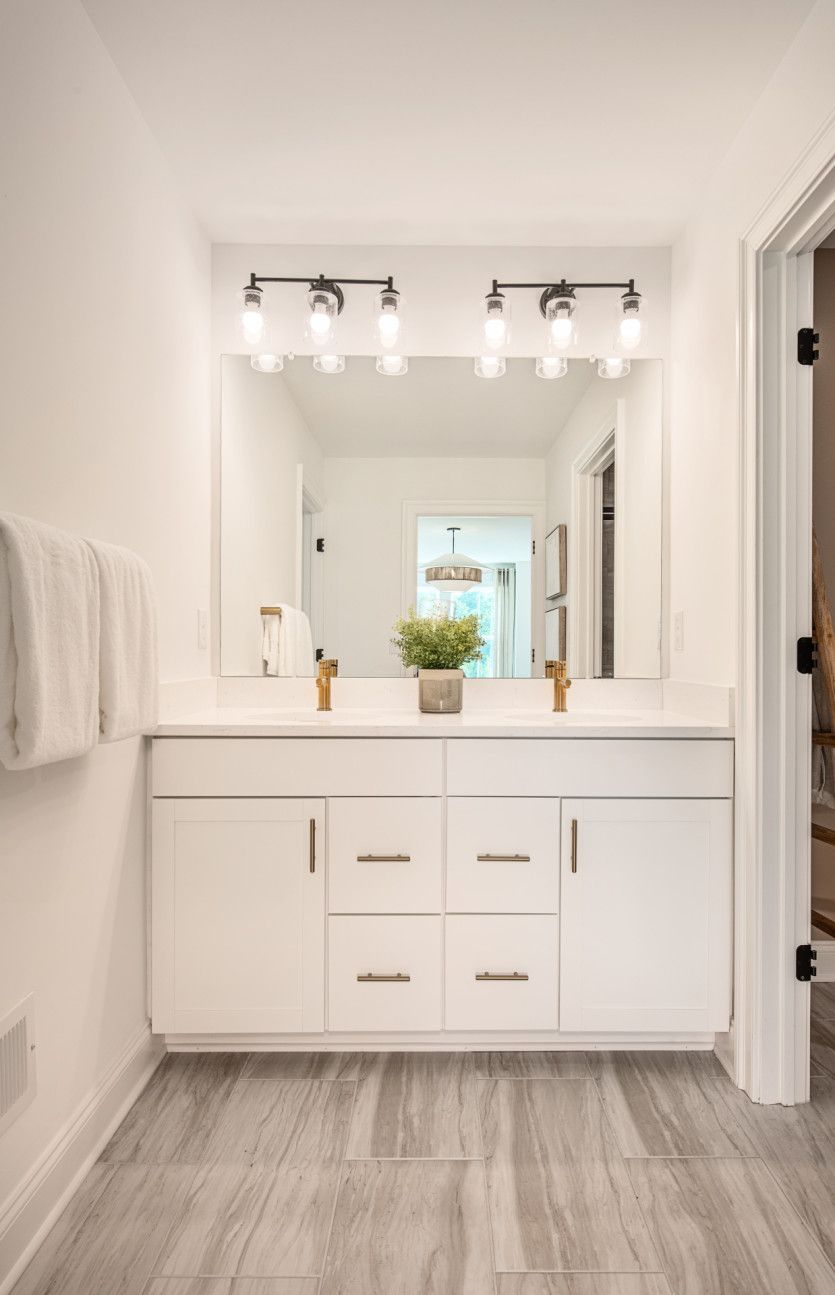 1 Ayers Street. Far Hills, NJ 07931