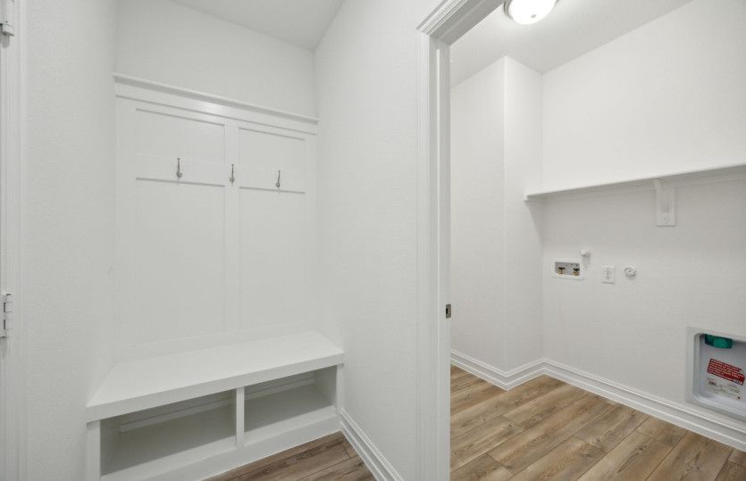 Spacious mud room*model representation