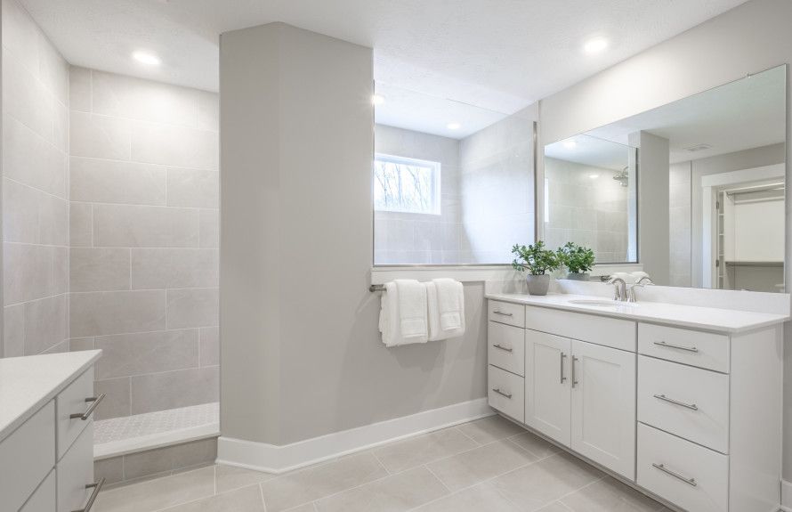 Spa-like Owner’s Bath