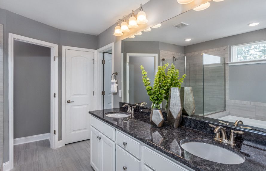 Mercer Owner's Bath