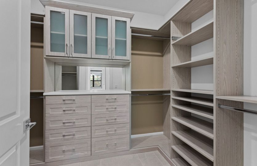 Owner's suite walk-in closet
