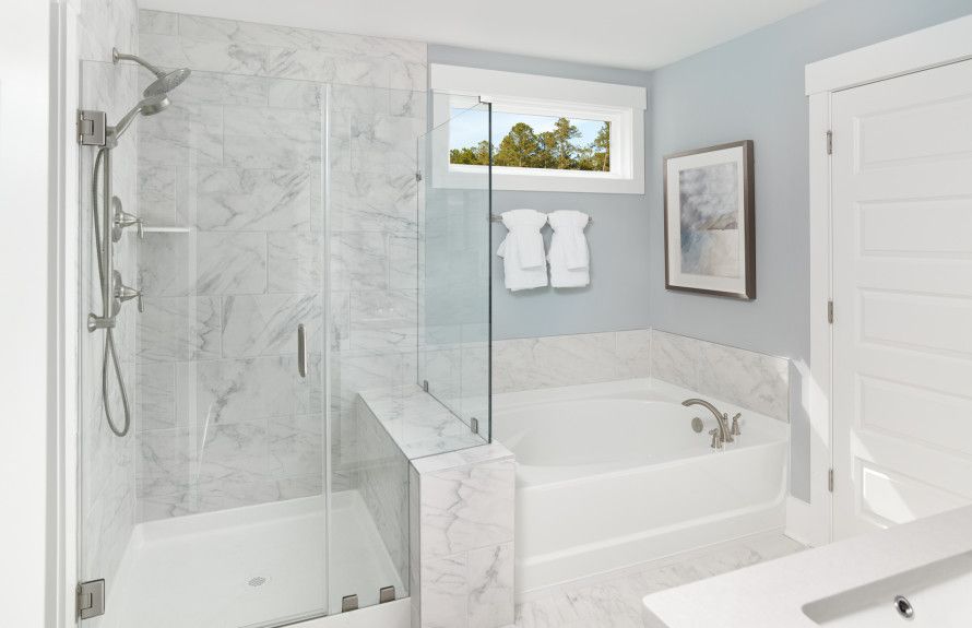 Continental Owner's Bath