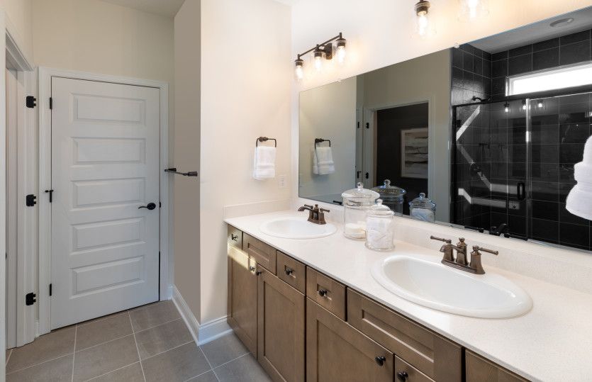 Owner's Bath