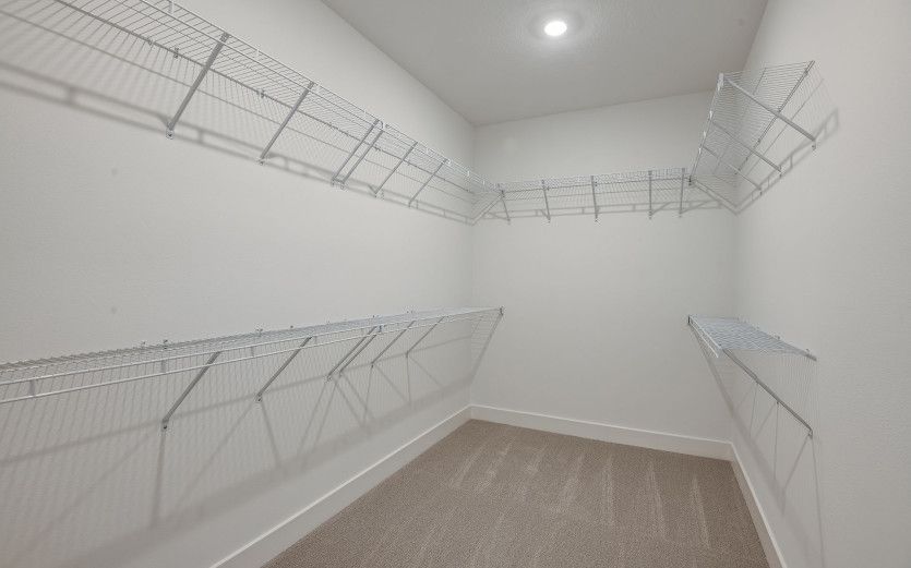 Large Owner's Walk-In Closet