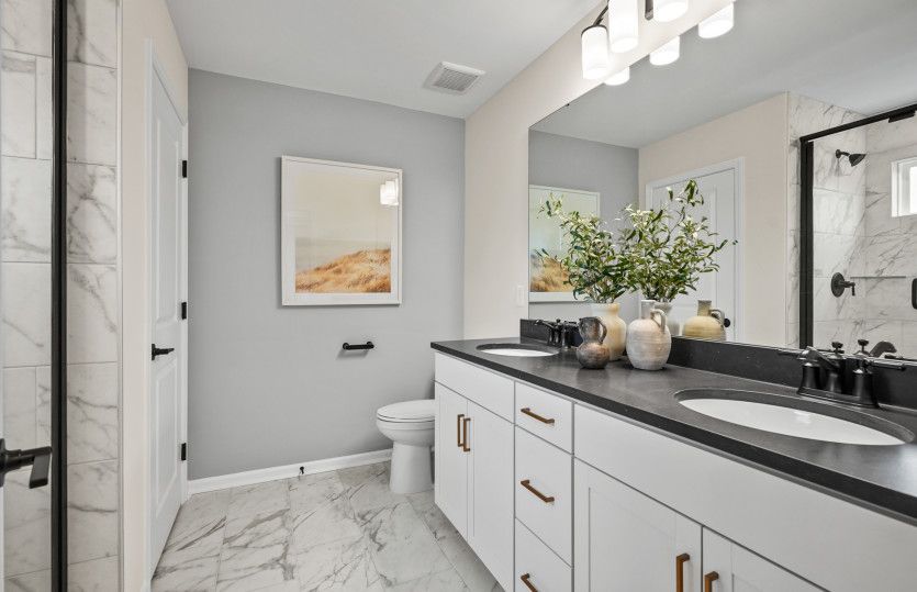 Spacious Owner's Bathroom
