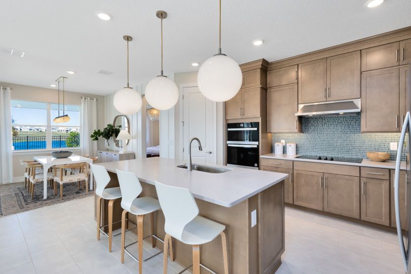 Beautiful Coral Grand Kitchen