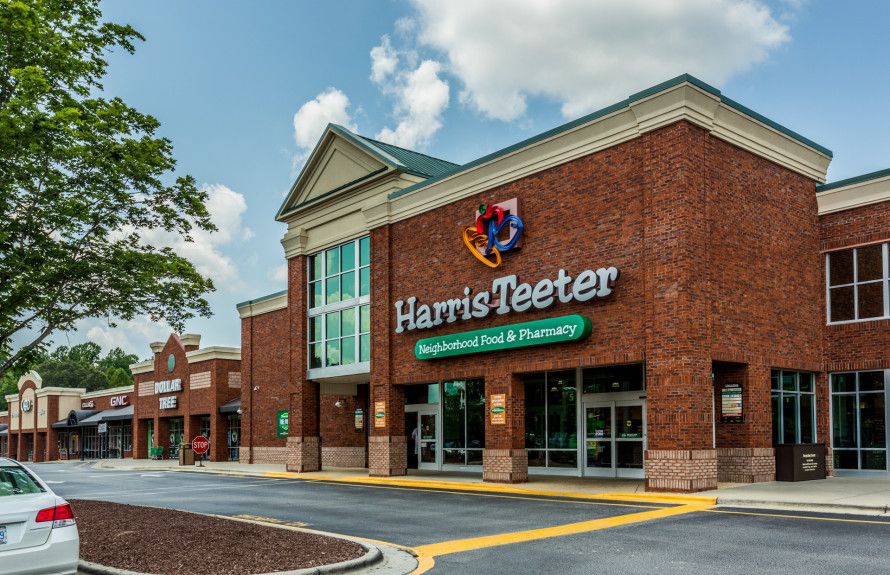 10 Minutes from Harris Teeter