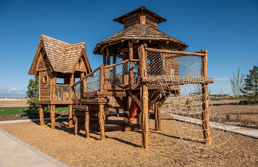 Adventurous playgrounds