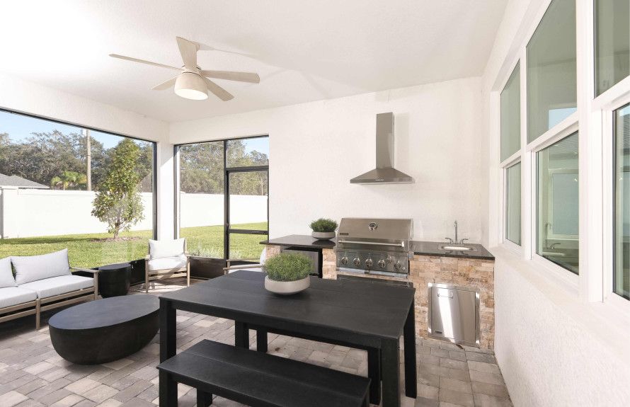 Outdoor Kitchen