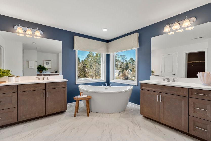 Spa-Like Owner's Bath